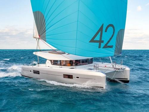 Catamaran Lagoon 42 for charter in Tourlos Marina