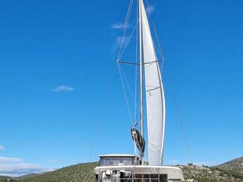 Catamaran Lagoon 42 for rent in Marina Dalmacija