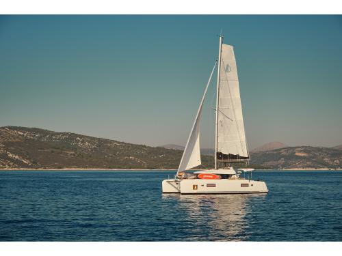 Catamaran Lagoon 42 for charter in Trogir
