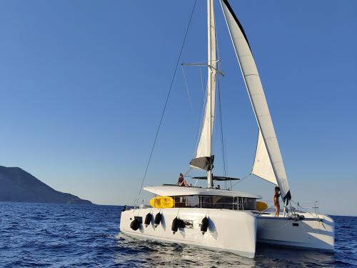 Cat Lagoon 42 for charter in Kos Marina
