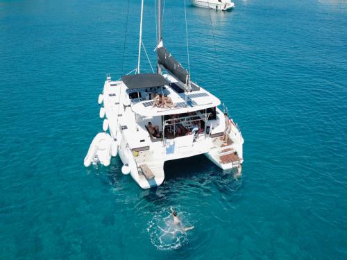Catamaran Lagoon 42 for charter in Athens