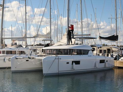 Kat Lagoon 42 Yachtcharter in Marina Dalmacija