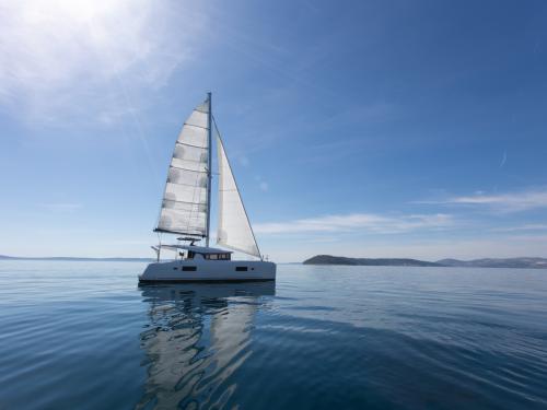 Kat Lagoon 42 Yachtcharter in Marina Frapa