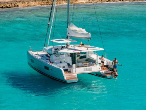 Cat Lagoon 42 for hire in Le Marin