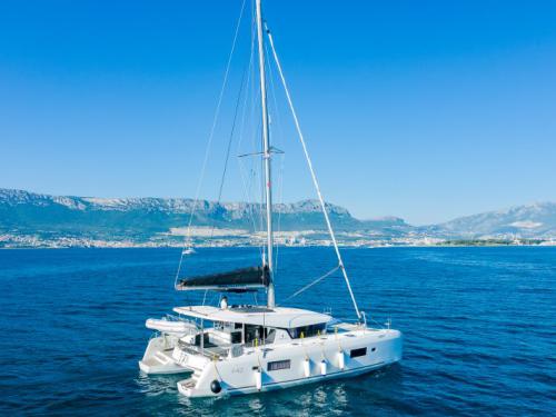 Cat Lagoon 42 for charter in Kastela