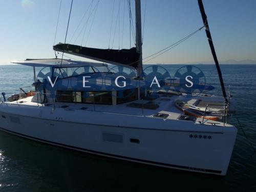 Kat Lagoon 420 Yachtcharter in Marina Alimos Kalamaki