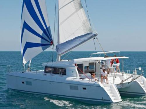 Catamaran Lagoon 421 available for charter in Marina di Scarlino