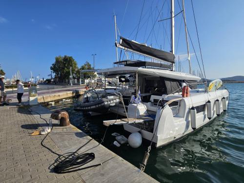 Katamaran Lagoon 43 Yachtcharter in Volos