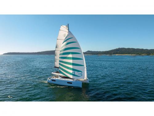 Catamaran Lagoon 43 available for charter in Volos