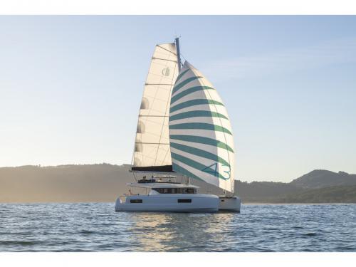 Katamaran Lagoon 43 chartern in Pointe a Pitre