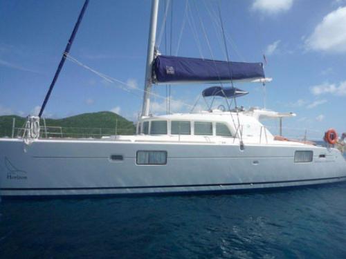 Katamaran Lagoon 440 chartern in Ribishi