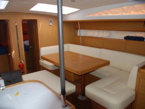 Catamaran Lagoon 440 for charter in Naples