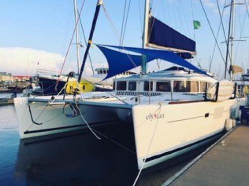 Katamaran Lagoon 440 Yachtcharter in Airlie Beach