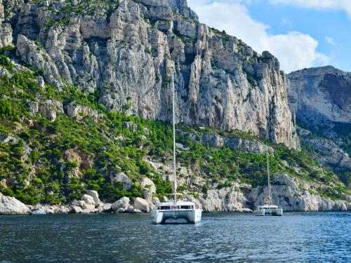 Catamaran Lagoon 450 for rent in Vieux Port