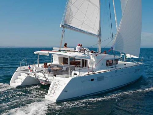 Kat Lagoon 450 in French Cul de Sac chartern