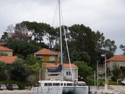 Cat Lagoon 450 for rent in Marina Rogac