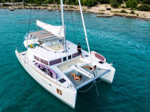Cat Lagoon 450 for charter in Marsala