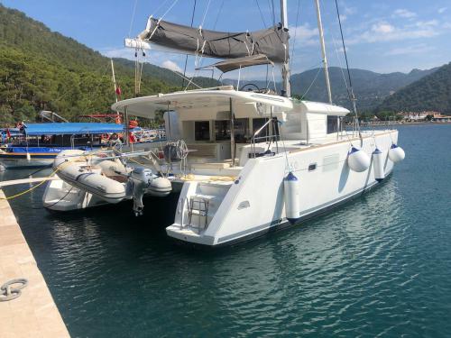 Kat Lagoon 450 chartern in Fethiye