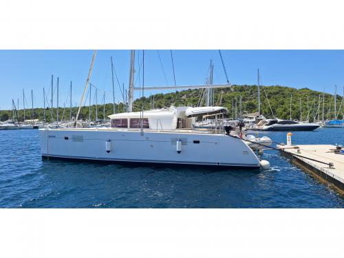 Cat Lagoon 450 for rent in Rogoznica