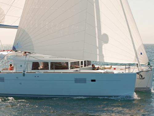 Cat Lagoon 450 for hire in Marina Kastela