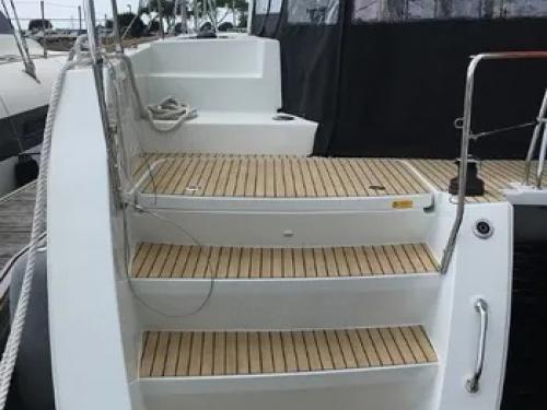 Cat Lagoon 450 available for charter in Port Victoria