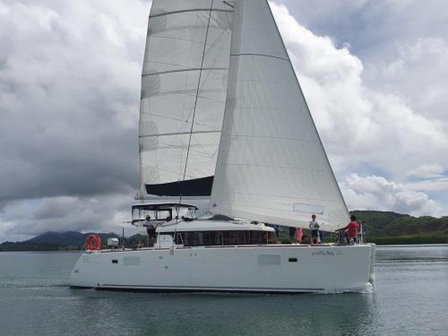 Cat Lagoon 450 for hire in Phuket City