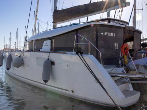 Catamaran Lagoon 450 for charter in Kallithea