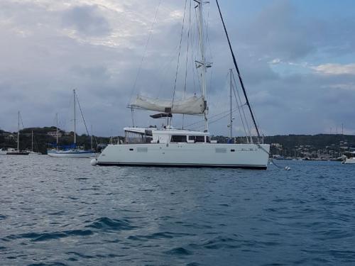 Catamaran Lagoon 450 F for rent in Marina Cala de Medici