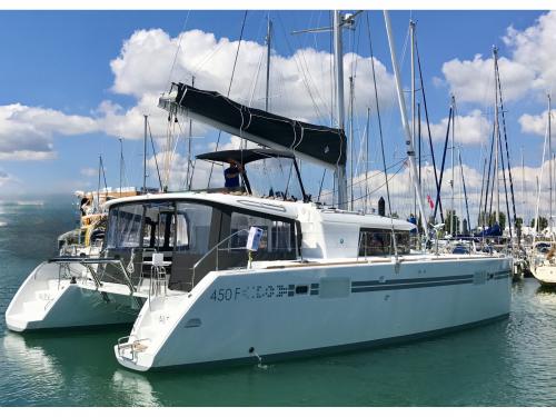 Cat Lagoon 450 F for hire in Marina Mandalina