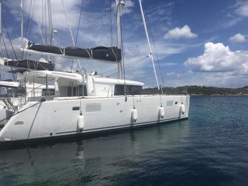 Cat Lagoon 450 F for hire in Saint Georges