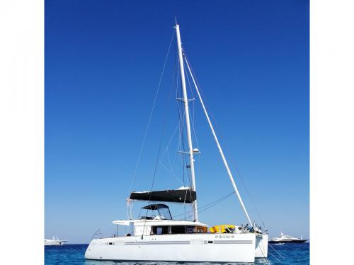 Kat Lagoon 450 S Yachtcharter in Sant Antoni de Portmany