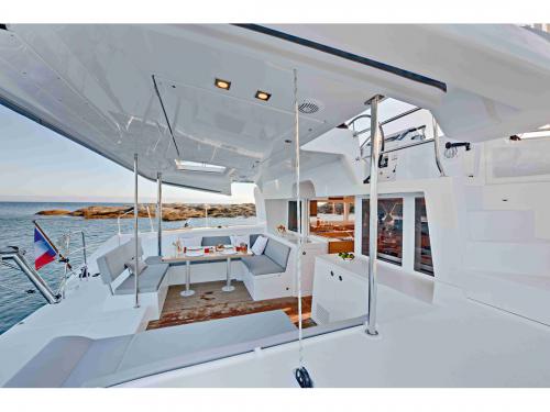 Kat Lagoon 450 F chartern in Palairos