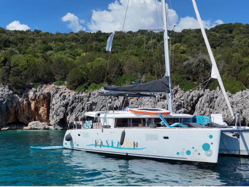 Cat Lagoon 450 F for hire in Lefkas Marina
