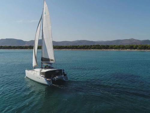 Cat Lagoon 450 F for hire in Lefkas
