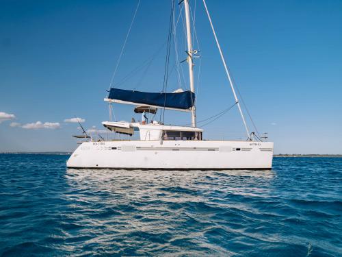 Cat Lagoon 450 F for rent in Mtoni