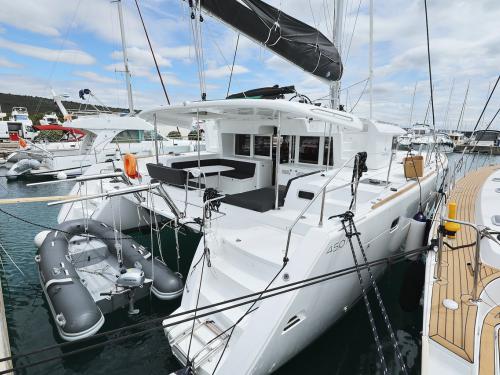 Cat Lagoon 450 F for rent in Sukosan Bibinje