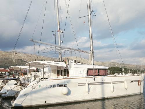 Catamaran Lagoon 450 F for charter in ACI Marina Trogir