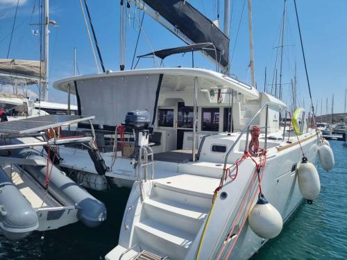 Catamaran Lagoon 450 F available for charter in Lavrio
