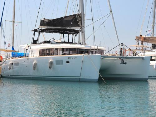 Katamaran Lagoon 450 F chartern in Sukosan Bibinje