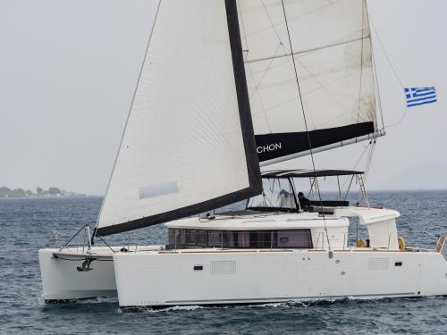 Cat Lagoon 450 F for rent in Rhodes Marina