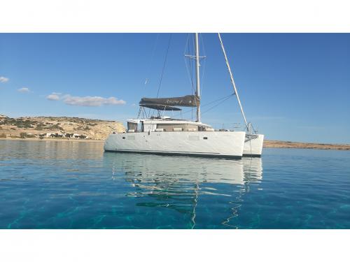 Catamaran Lagoon 450 F available for charter in Mykonos City