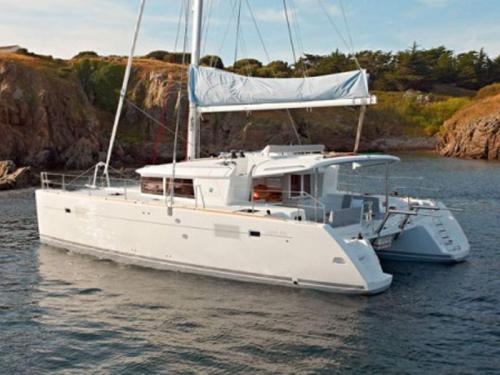 Kat Lagoon 450 F Yachtcharter in ACI Marina Trogir