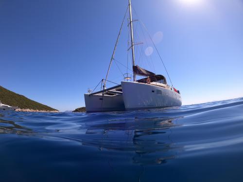 Katamaran Lagoon 450 F chartern in Gouvia