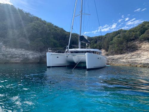 Catamaran Lagoon 450 S for rent in Marina Porto Vecchio