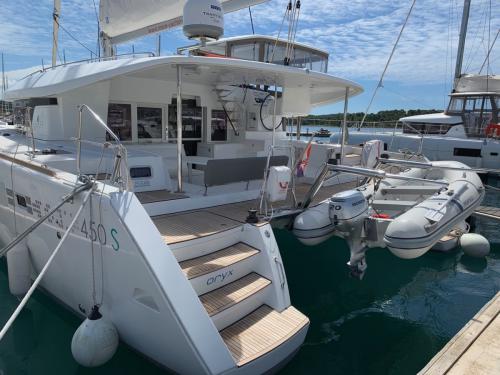 Catamaran Lagoon 450 S for rent in Rogoznica