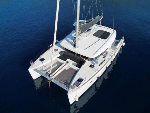 Kat Lagoon 450 S Yachtcharter in Nikiana
