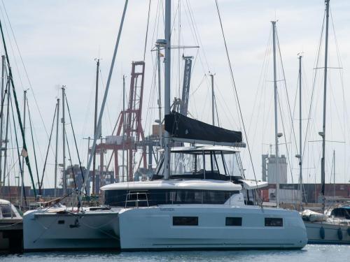 Kat Lagoon 46 Yachtcharter in Sant Antoni de Portmany