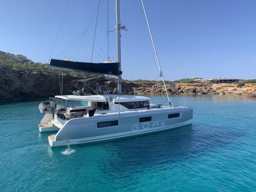 Kat Lagoon 46 Yachtcharter in Sant Antoni de Portmany