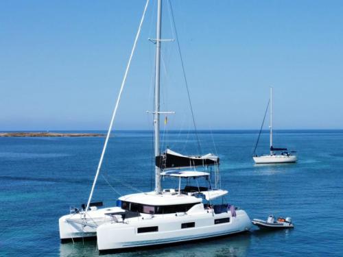Cat Lagoon 46 for rent in Palma
