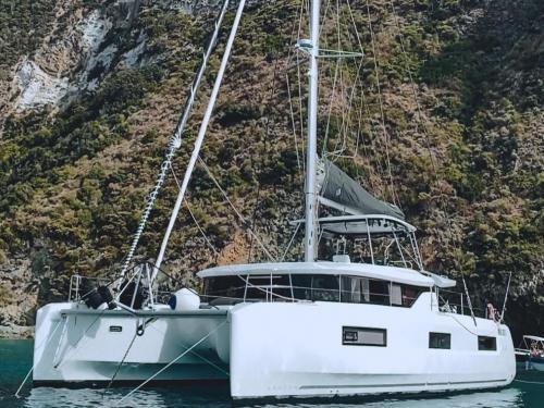 Cat Lagoon 46 for charter in Anzio